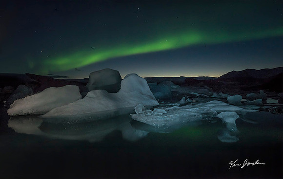 Aurora Borealis Iceberg