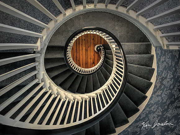 1786 Stairs Salem