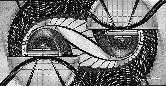 Yin and Yang Stairs